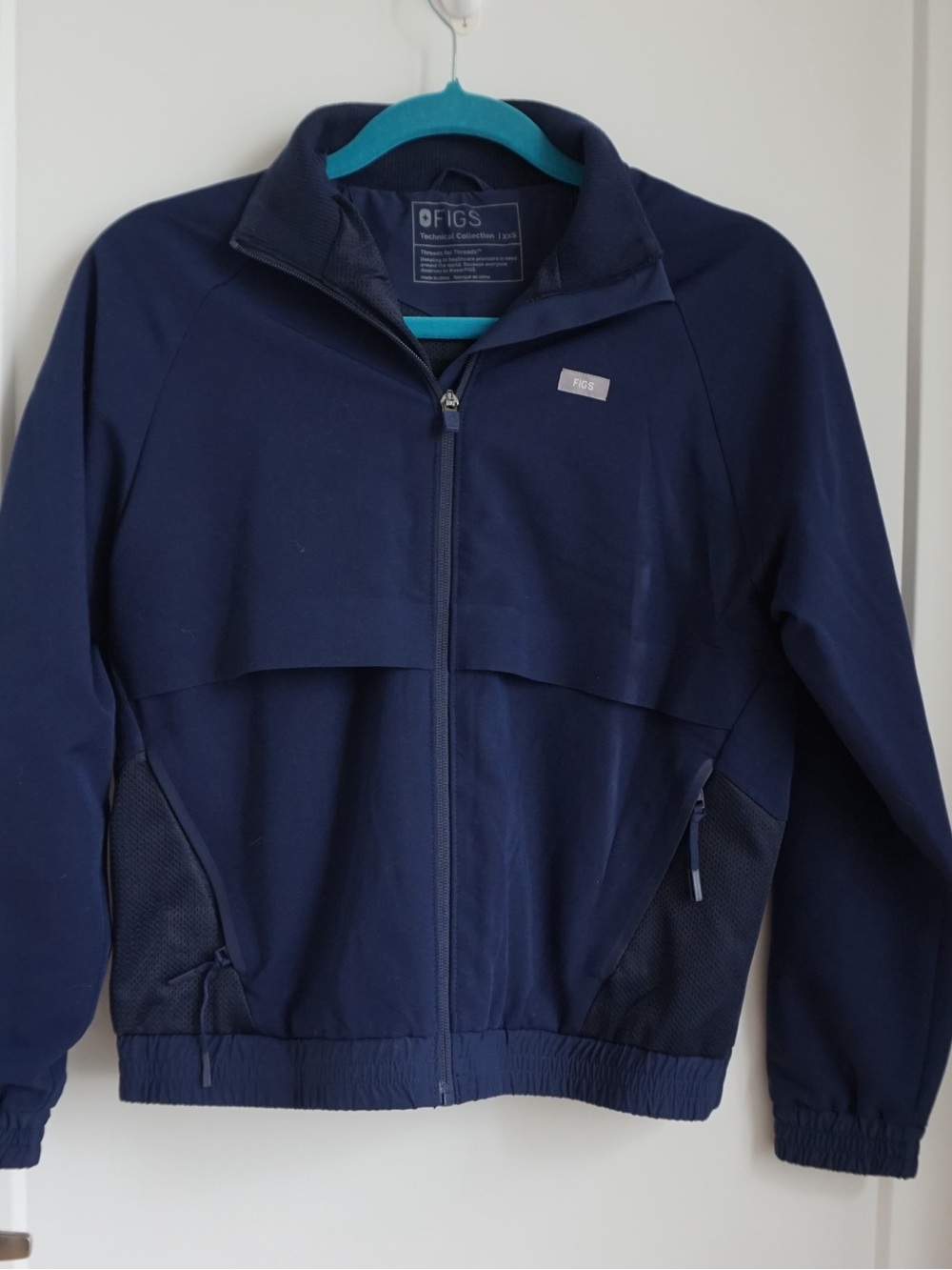 Figs Navy Blue Women's Windbreaker Jacket